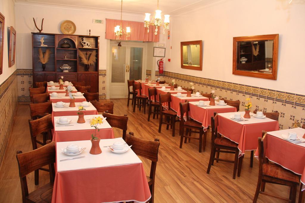 Residencial Carvalho Hotel Estremoz Exterior foto