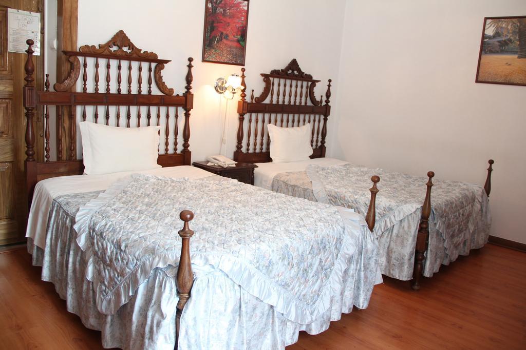 Residencial Carvalho Hotel Estremoz Exterior foto